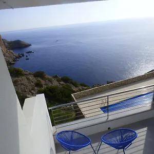 le-balcon-de-la-mer-piscine-wifi-bbq-parking.topcostabravahotels.com/
